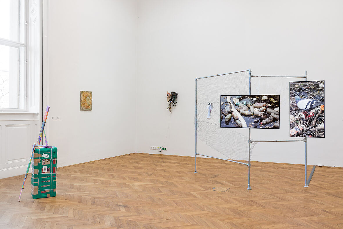 In the Fold of the Sack